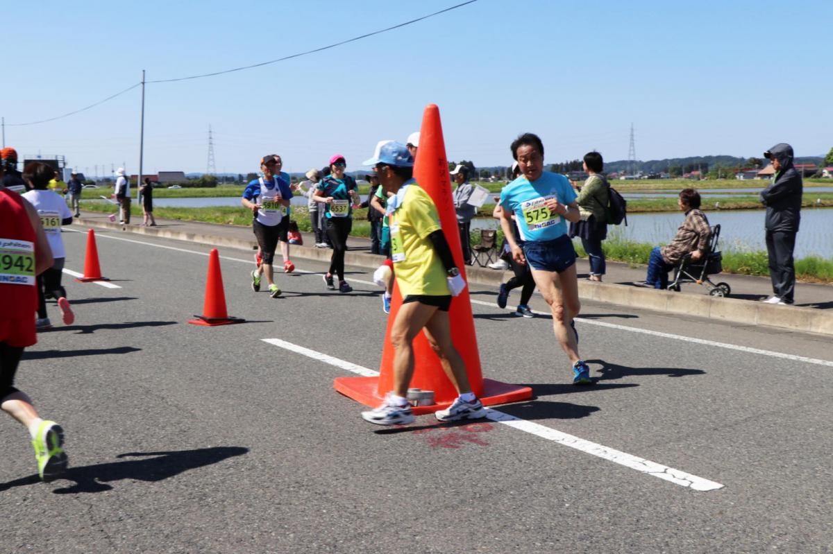 いわて奥州きらめきマラソン2018 フルマラソン5・37.5km給水/10km折り返し 2018/05/20