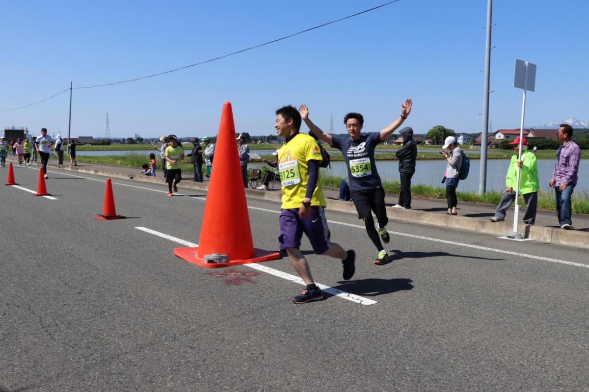 いわて奥州きらめきマラソン2018 フルマラソン5・37.5km給水/10km折り返し 2018/05/20