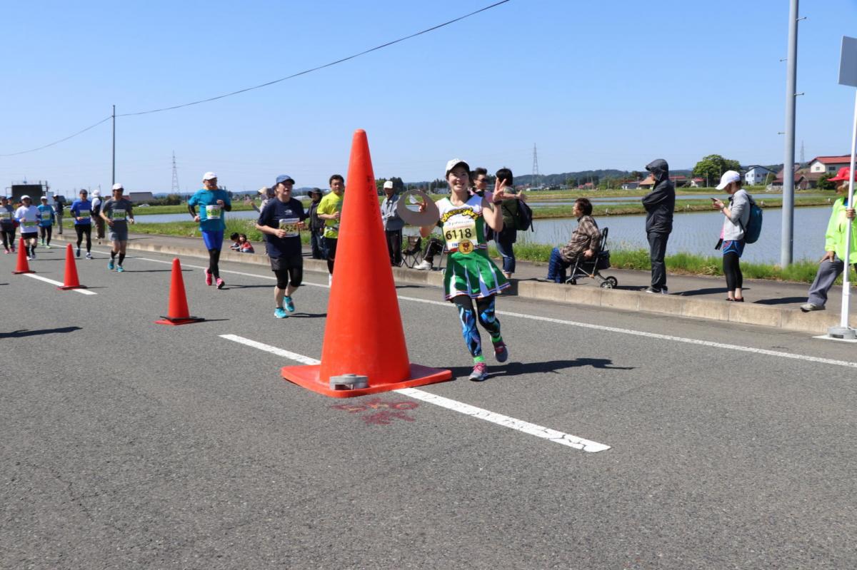 いわて奥州きらめきマラソン2018 フルマラソン5・37.5km給水/10km折り返し 2018/05/20