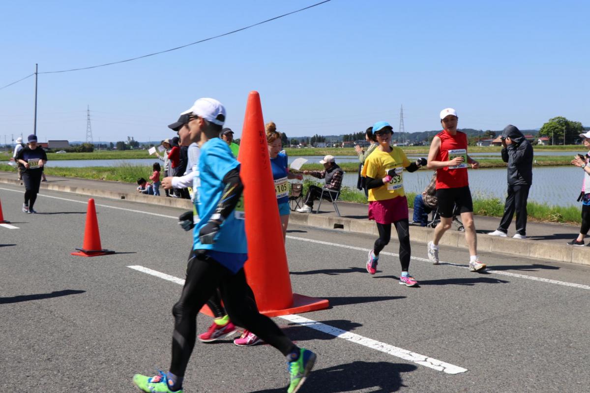 いわて奥州きらめきマラソン2018 フルマラソン5・37.5km給水/10km折り返し 2018/05/20
