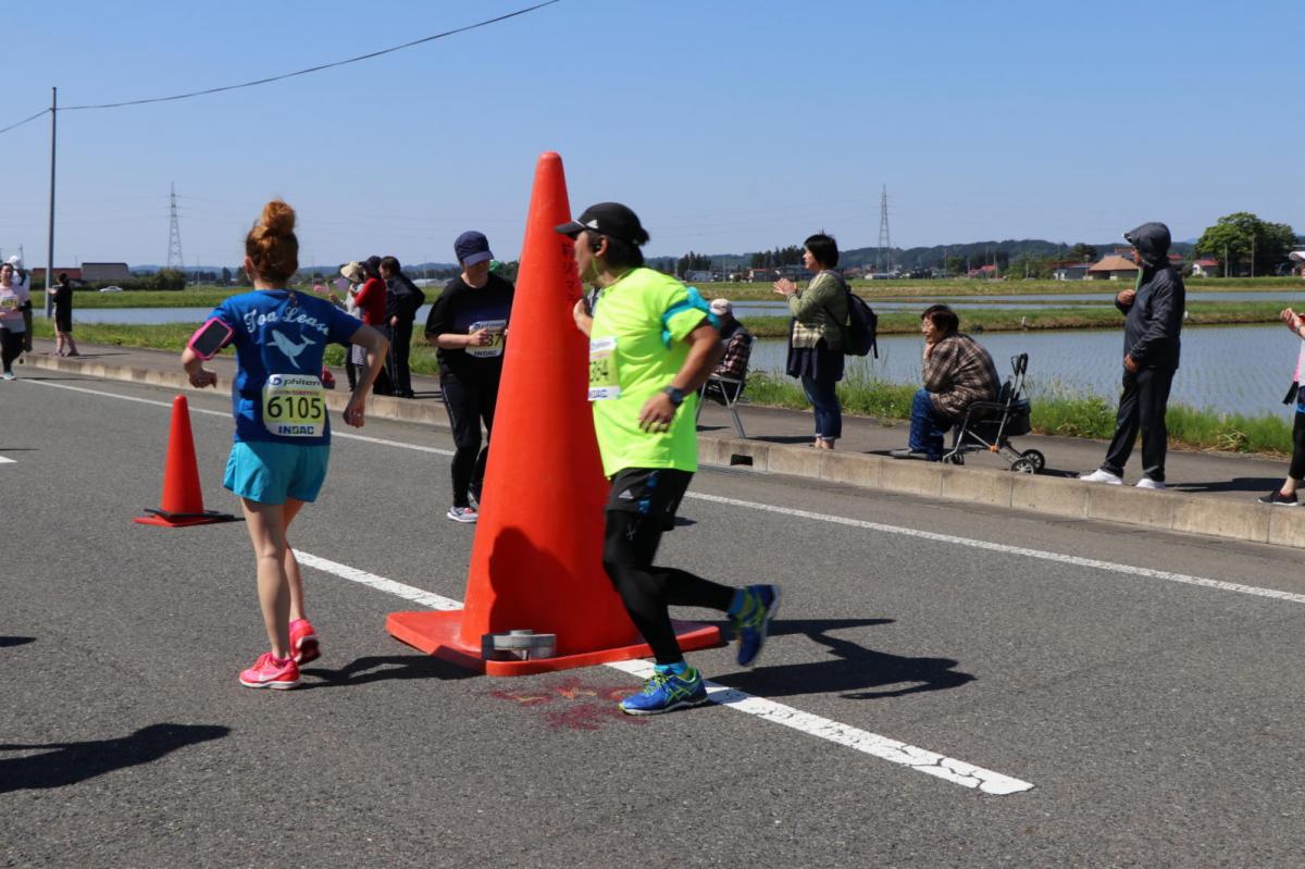 いわて奥州きらめきマラソン2018 フルマラソン5・37.5km給水/10km折り返し 2018/05/20