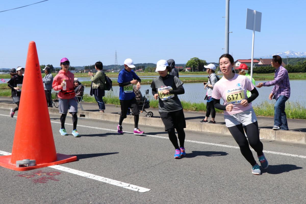 いわて奥州きらめきマラソン2018 フルマラソン5・37.5km給水/10km折り返し 2018/05/20