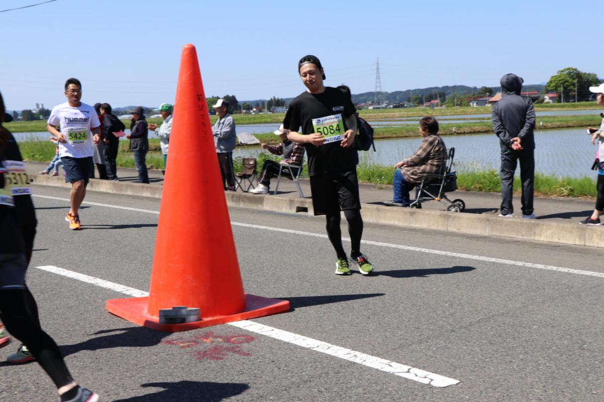 いわて奥州きらめきマラソン2018 フルマラソン5・37.5km給水/10km折り返し 2018/05/20