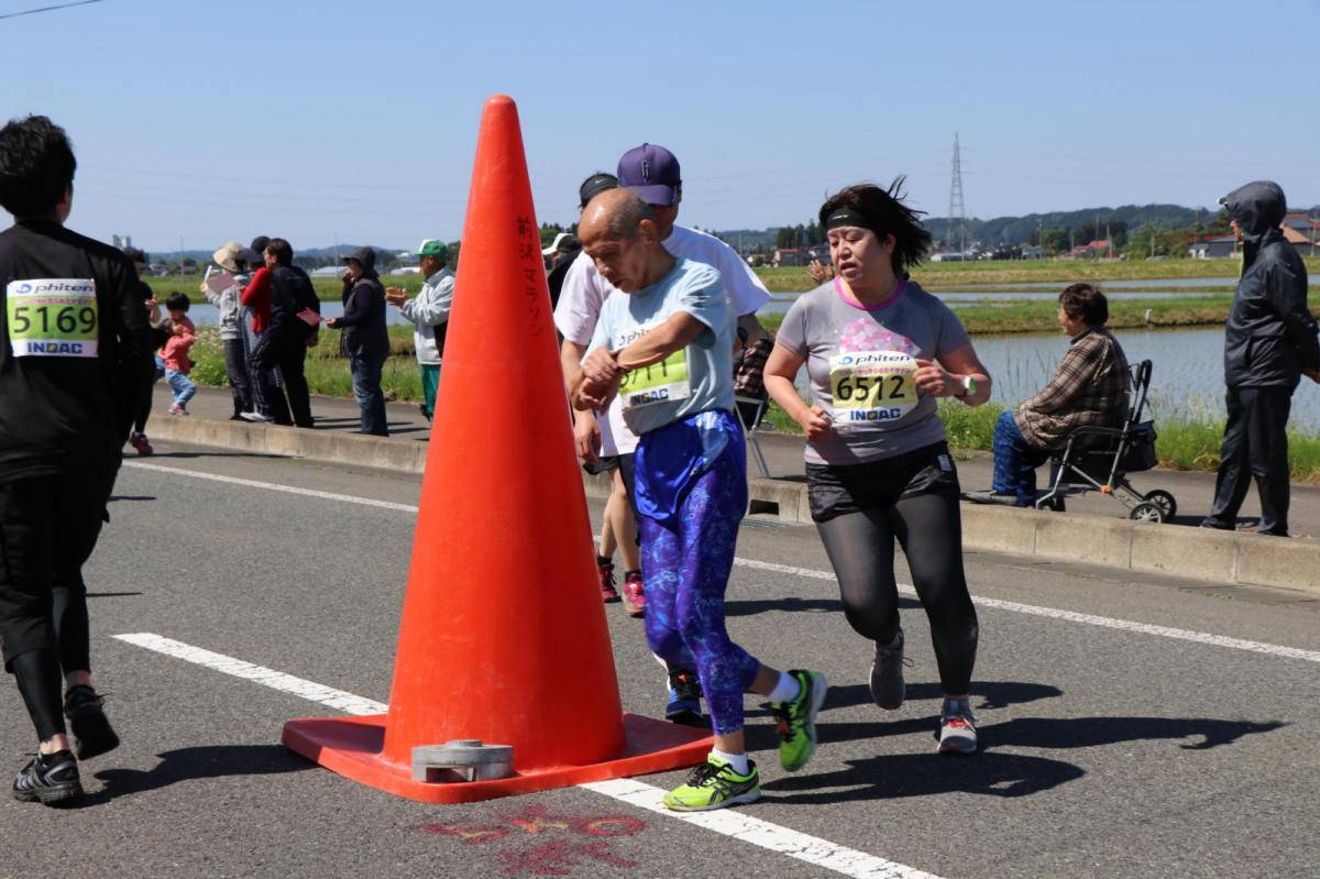 いわて奥州きらめきマラソン2018 フルマラソン5・37.5km給水/10km折り返し 2018/05/20