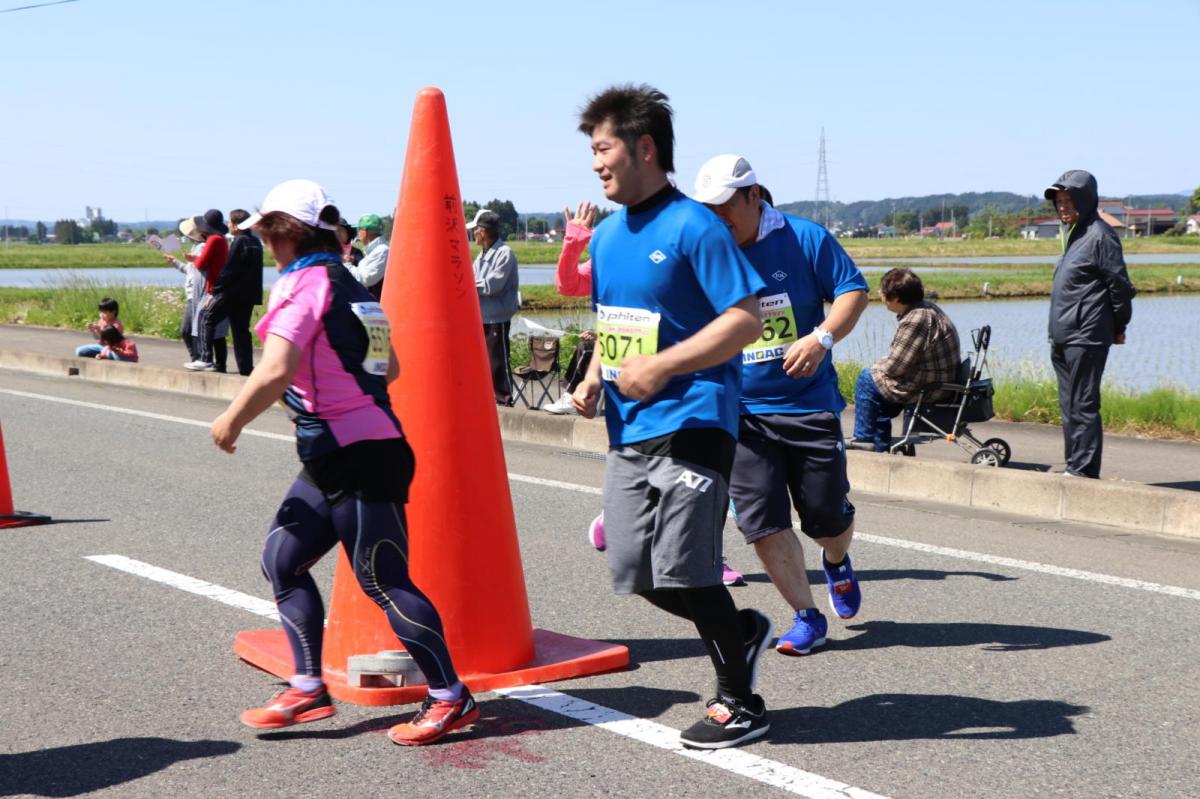 いわて奥州きらめきマラソン2018 フルマラソン5・37.5km給水/10km折り返し 2018/05/20