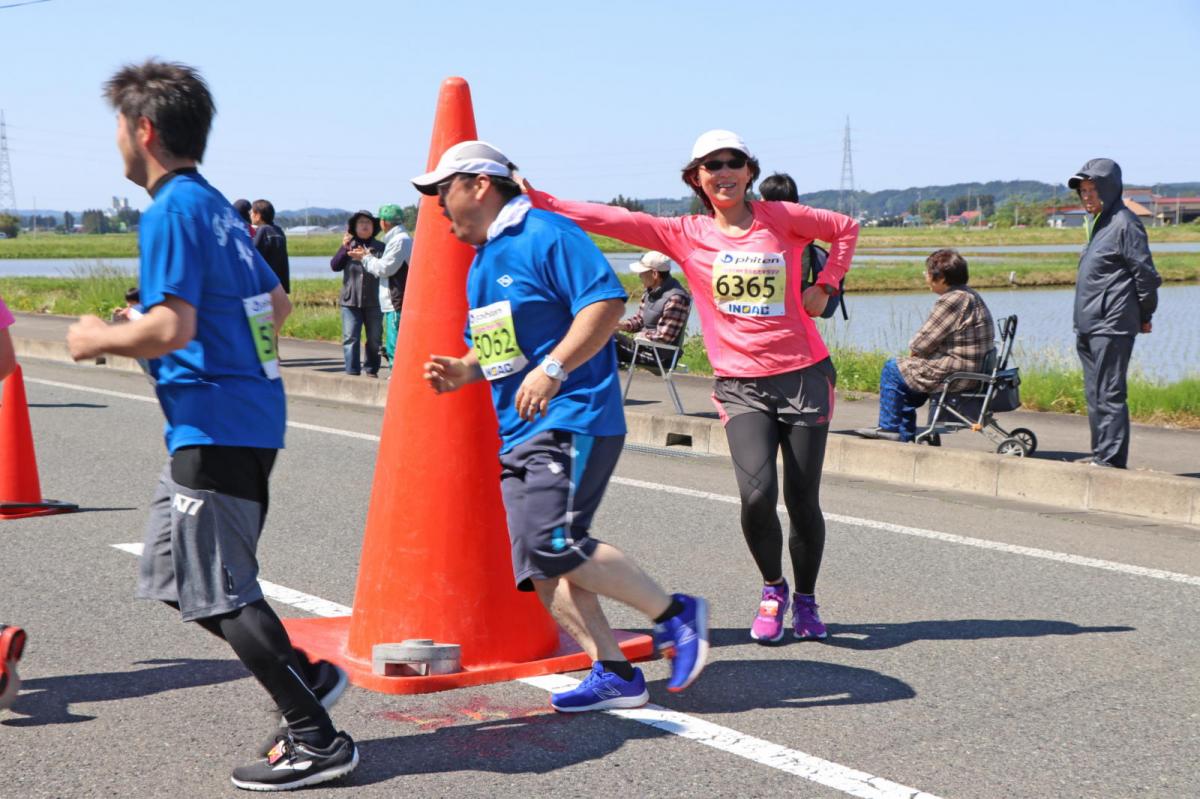 いわて奥州きらめきマラソン2018 フルマラソン5・37.5km給水/10km折り返し 2018/05/20