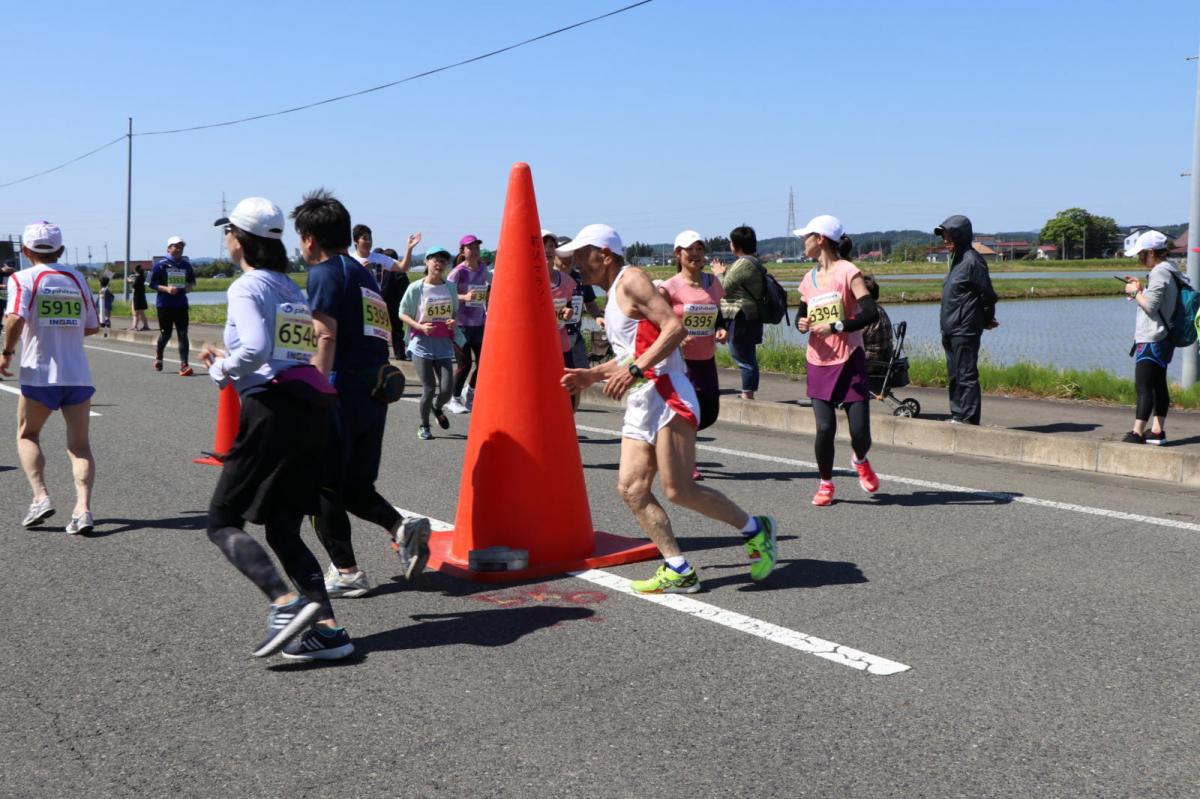 いわて奥州きらめきマラソン2018 フルマラソン5・37.5km給水/10km折り返し 2018/05/20