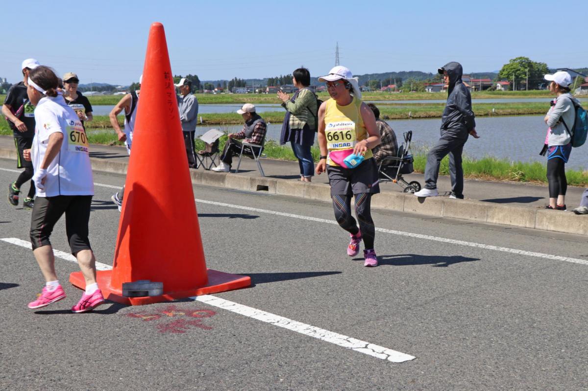 いわて奥州きらめきマラソン2018 フルマラソン5・37.5km給水/10km折り返し 2018/05/20