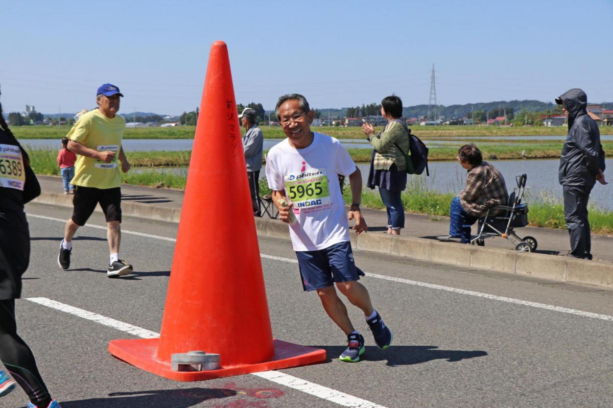 いわて奥州きらめきマラソン2018 フルマラソン5・37.5km給水/10km折り返し 2018/05/20