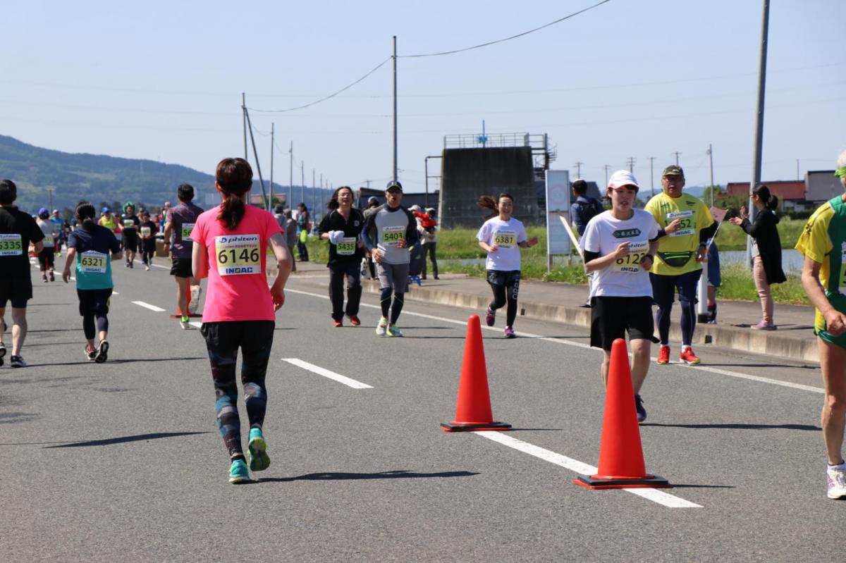 いわて奥州きらめきマラソン2018 フルマラソン5・37.5km給水/10km折り返し 2018/05/20