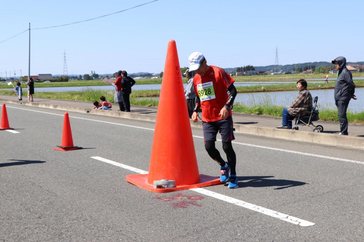 いわて奥州きらめきマラソン2018 フルマラソン5・37.5km給水/10km折り返し 2018/05/20