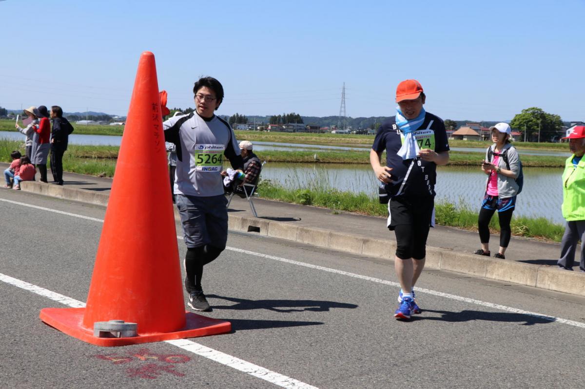 いわて奥州きらめきマラソン2018 フルマラソン5・37.5km給水/10km折り返し 2018/05/20