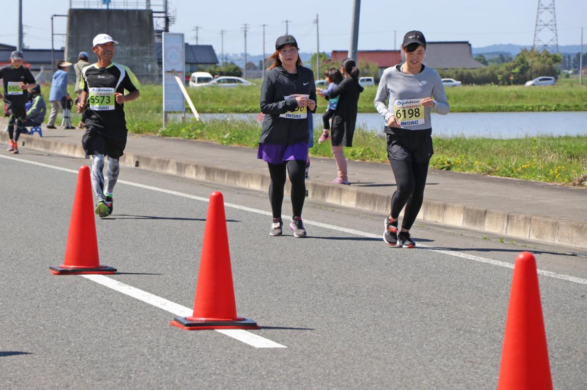 いわて奥州きらめきマラソン2018 フルマラソン5・37.5km給水/10km折り返し 2018/05/20