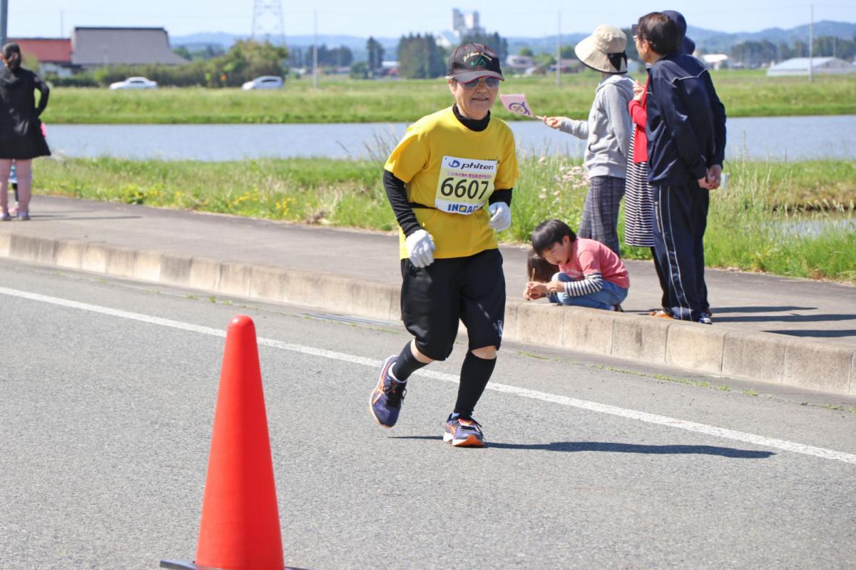 いわて奥州きらめきマラソン2018 フルマラソン5・37.5km給水/10km折り返し 2018/05/20