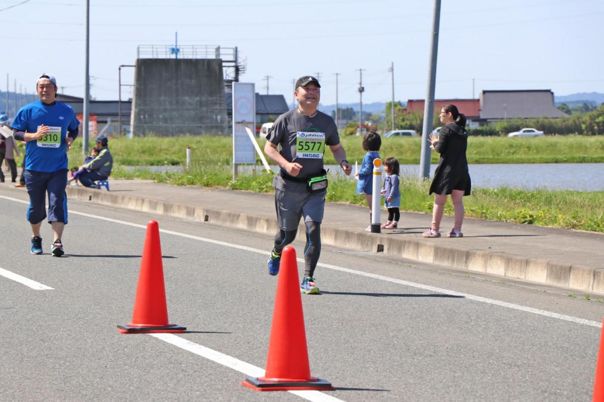 いわて奥州きらめきマラソン2018 フルマラソン5・37.5km給水/10km折り返し 2018/05/20