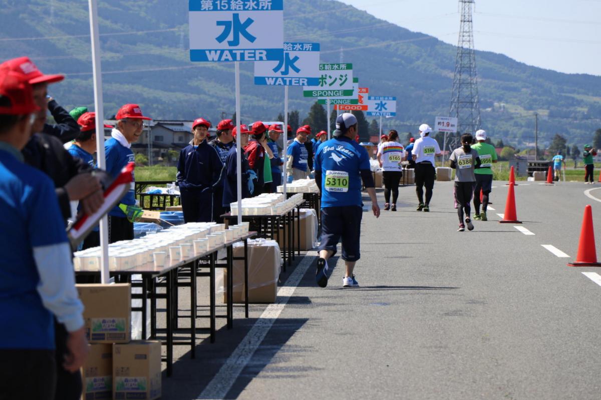 いわて奥州きらめきマラソン2018 フルマラソン5・37.5km給水/10km折り返し 2018/05/20