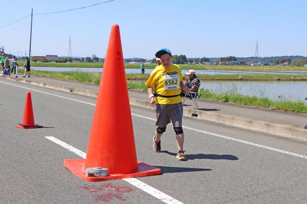 いわて奥州きらめきマラソン2018 フルマラソン5・37.5km給水/10km折り返し 2018/05/20