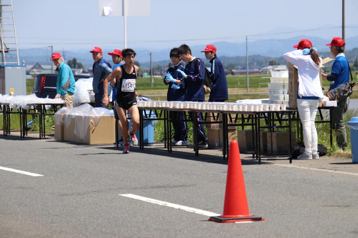 いわて奥州きらめきマラソン2018 フルマラソン5・37.5km給水/10km折り返し 2018/05/20