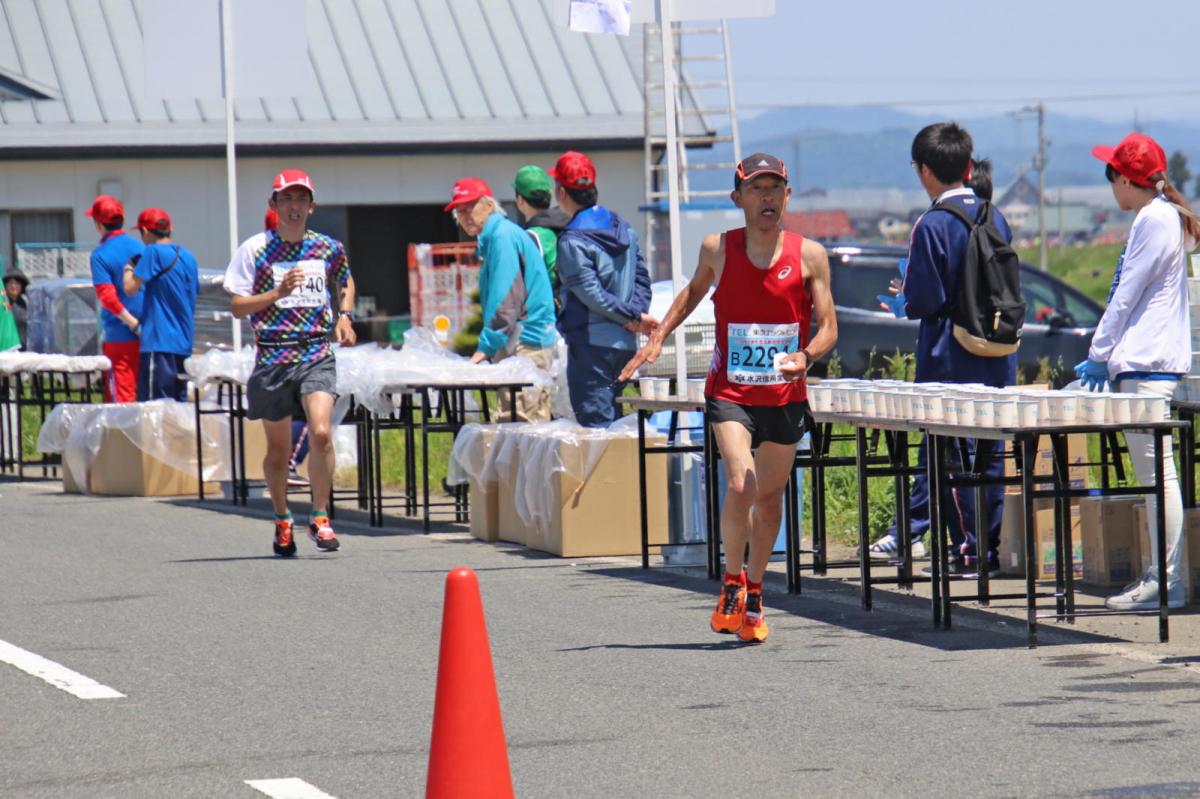 いわて奥州きらめきマラソン2018 フルマラソン5・37.5km給水/10km折り返し 2018/05/20