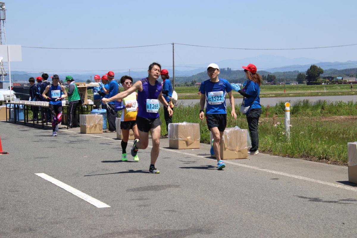 いわて奥州きらめきマラソン2018 フルマラソン5・37.5km給水/10km折り返し 2018/05/20