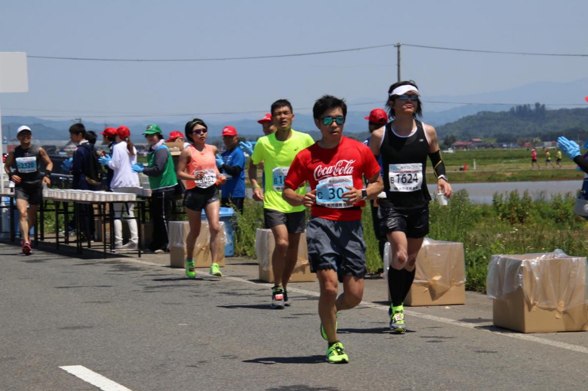 いわて奥州きらめきマラソン2018 フルマラソン5・37.5km給水/10km折り返し 2018/05/20