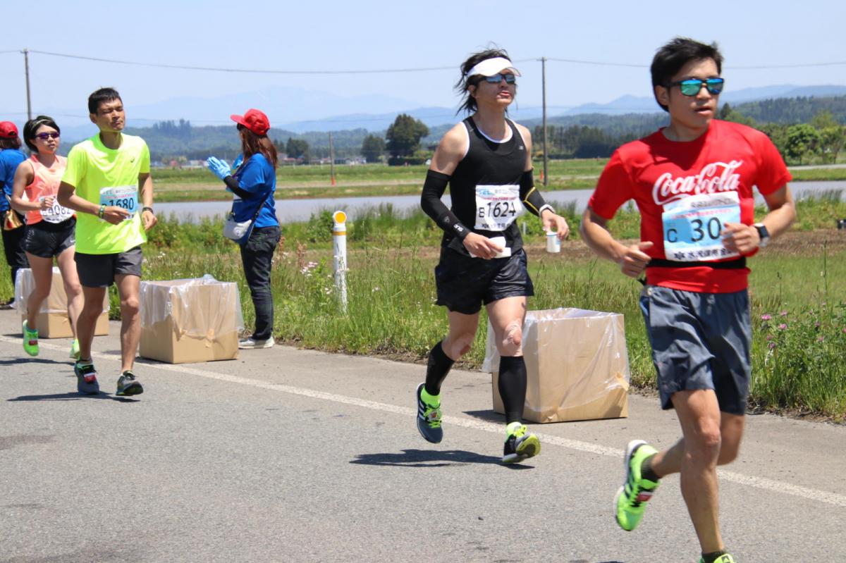 いわて奥州きらめきマラソン2018 フルマラソン5・37.5km給水/10km折り返し 2018/05/20