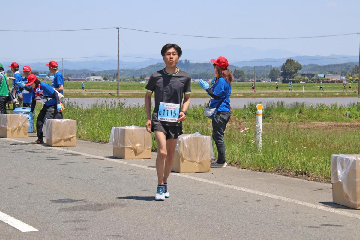 いわて奥州きらめきマラソン2018 フルマラソン5・37.5km給水/10km折り返し 2018/05/20