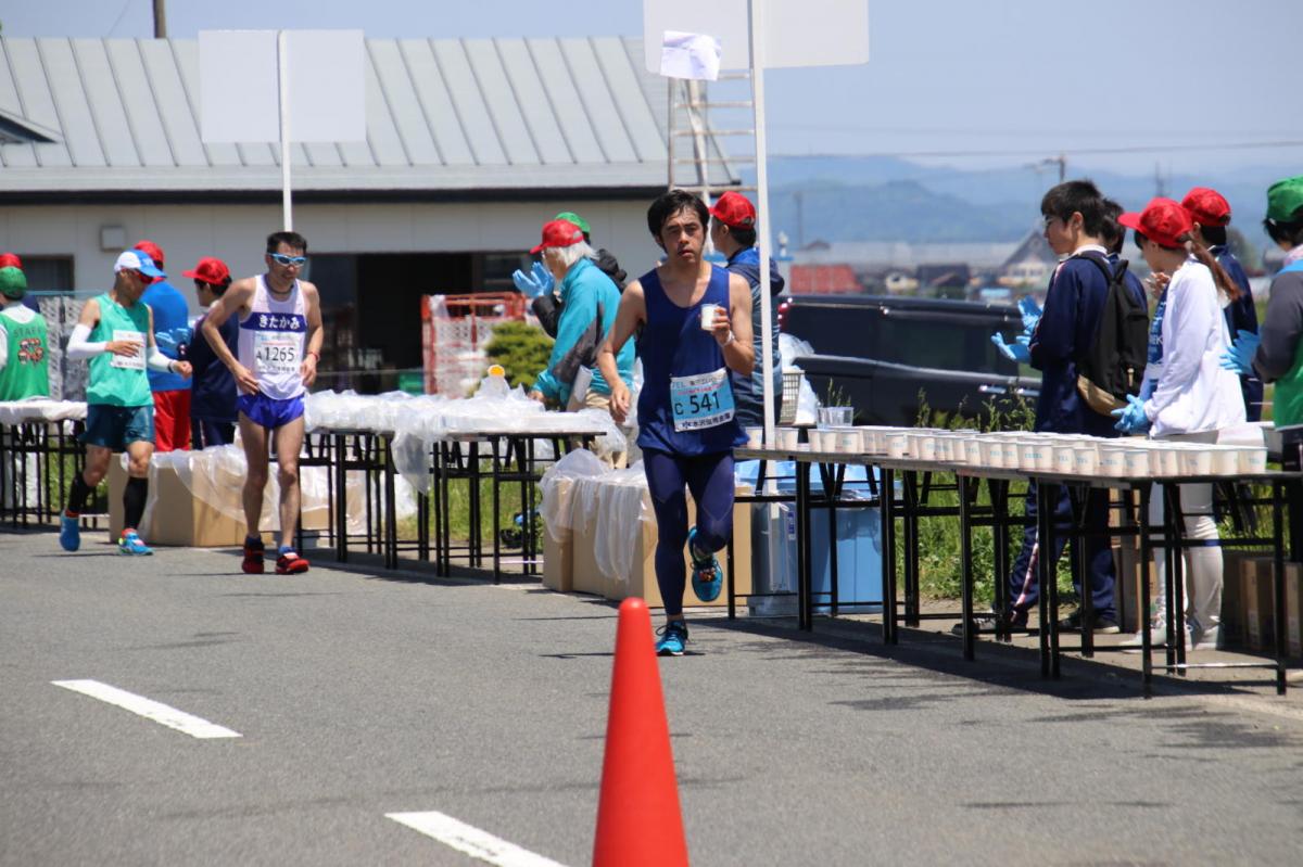 いわて奥州きらめきマラソン2018 フルマラソン5・37.5km給水/10km折り返し 2018/05/20