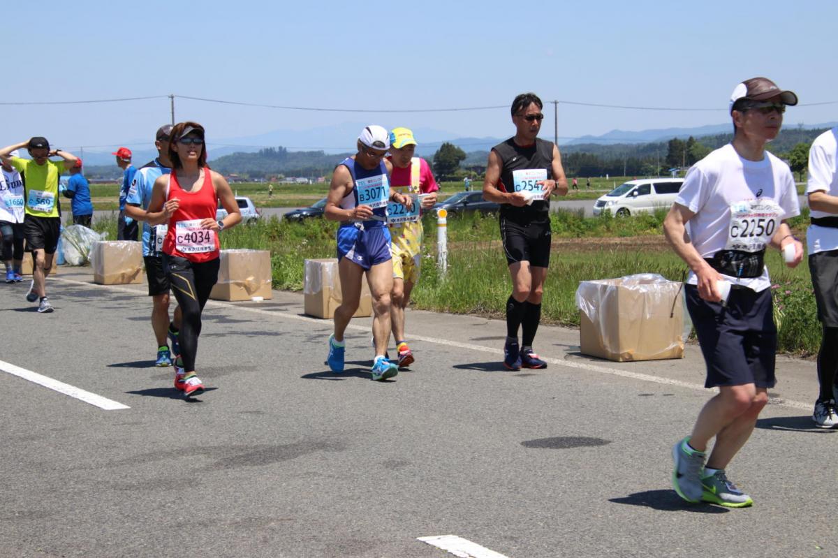 いわて奥州きらめきマラソン2018 フルマラソン5・37.5km給水/10km折り返し 2018/05/20