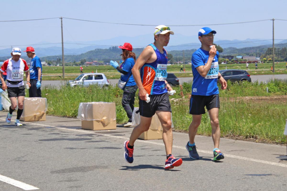 いわて奥州きらめきマラソン2018 フルマラソン5・37.5km給水/10km折り返し 2018/05/20
