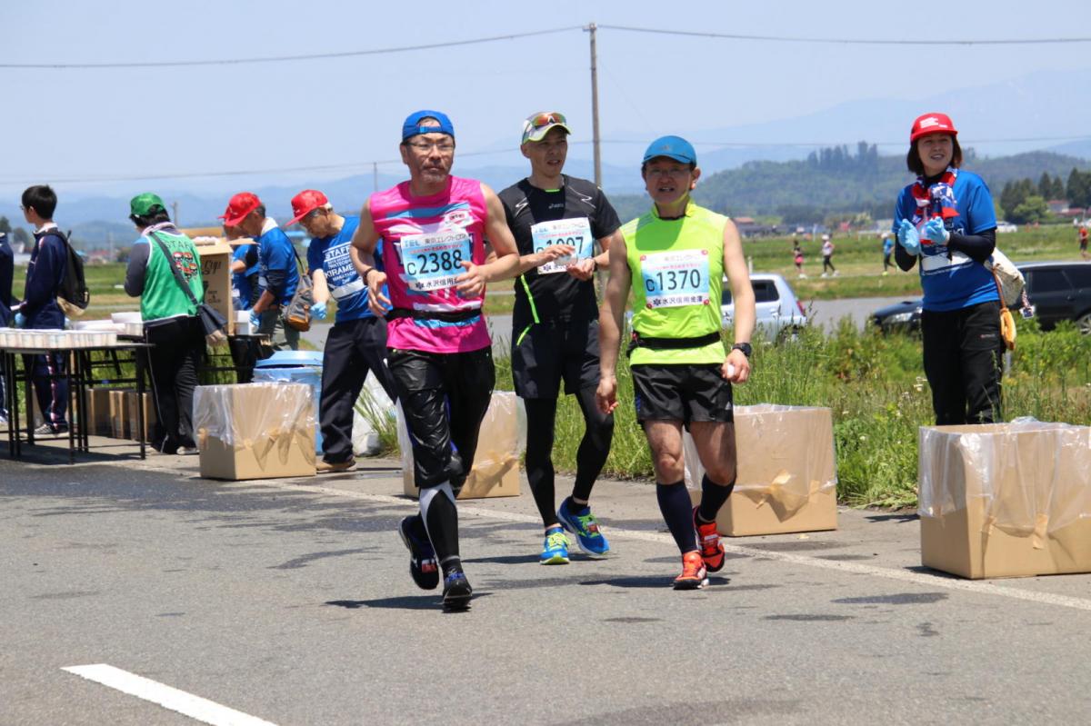 いわて奥州きらめきマラソン2018 フルマラソン5・37.5km給水/10km折り返し 2018/05/20