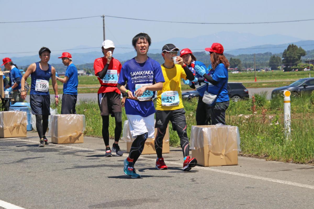 いわて奥州きらめきマラソン2018 フルマラソン5・37.5km給水/10km折り返し 2018/05/20