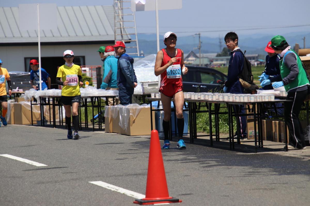 いわて奥州きらめきマラソン2018 フルマラソン5・37.5km給水/10km折り返し 2018/05/20