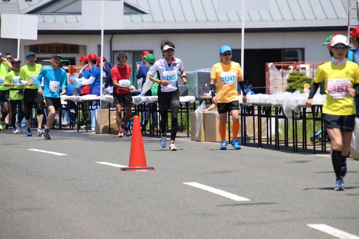 いわて奥州きらめきマラソン2018 フルマラソン5・37.5km給水/10km折り返し 2018/05/20