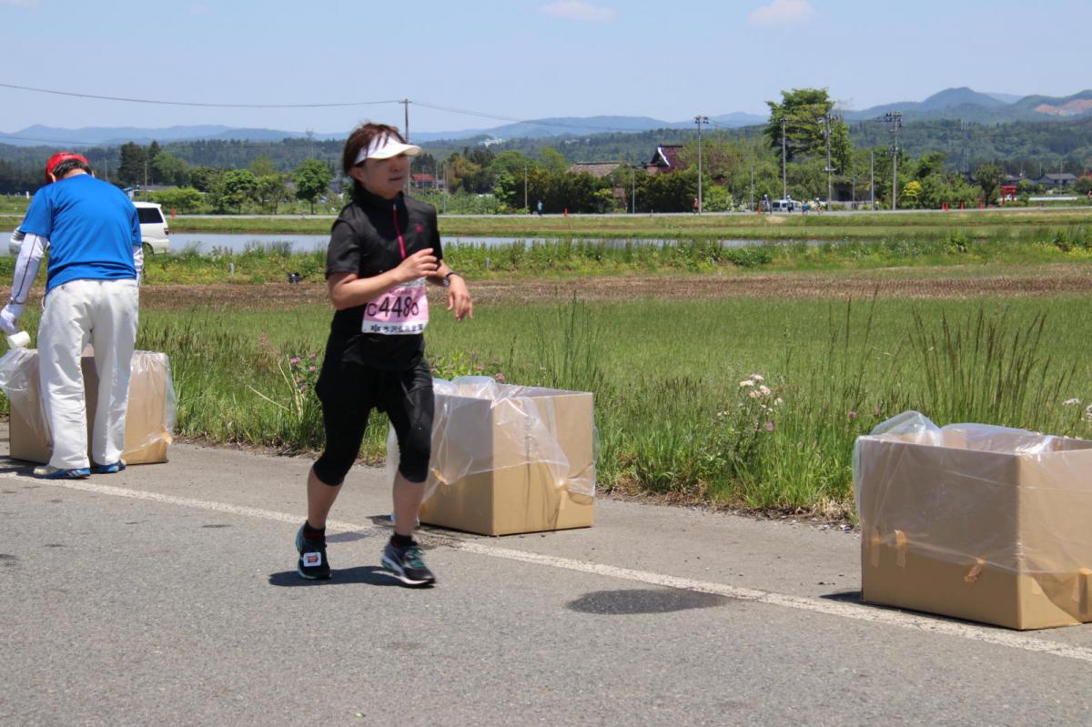 いわて奥州きらめきマラソン2018 フルマラソン5・37.5km給水/10km折り返し 2018/05/20