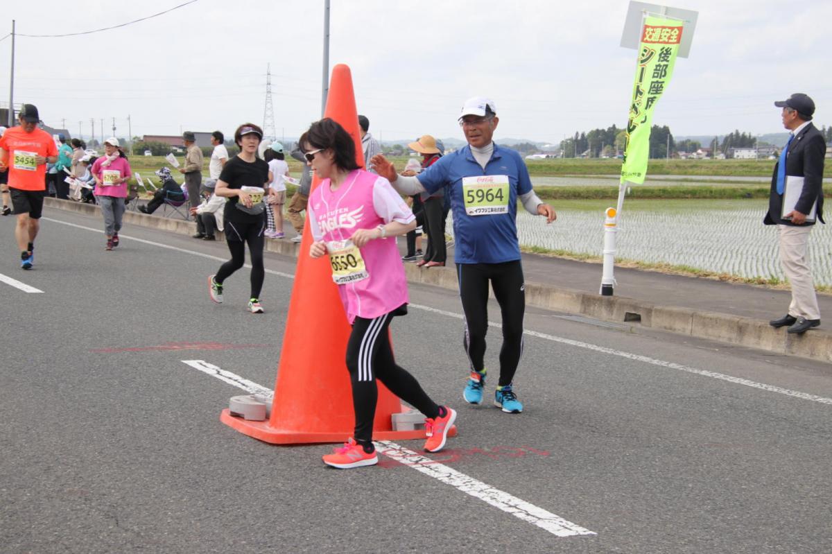 いわて奥州きらめきマラソン2019その3 給水(2)(15)・10km折返し編 2019/05/19