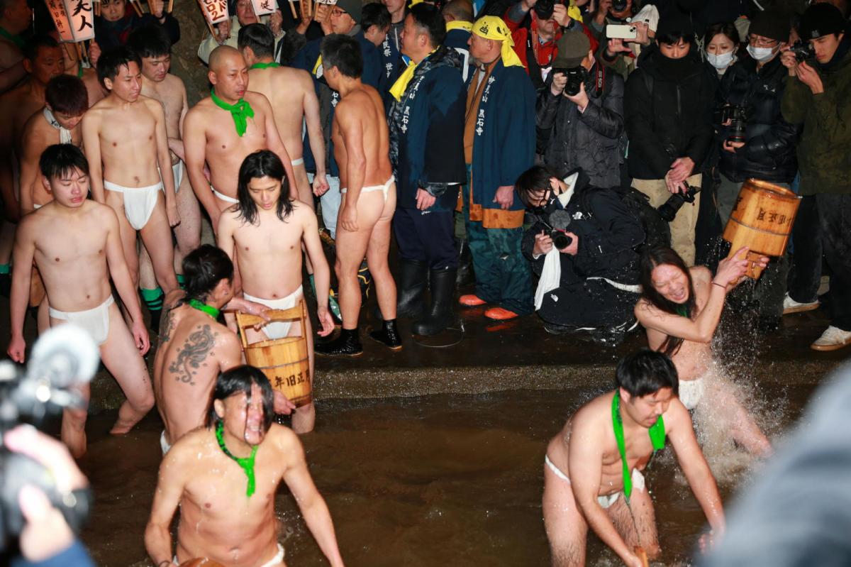 奥州・黒石寺「蘇民祭」(そみんさい)2024その1 2024/02/17